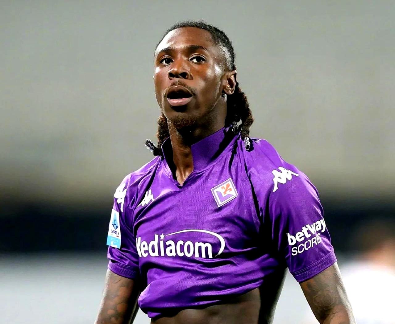 Crown Sports-转会期英超焦点战；新疆广汇迎来里程碑；赛场秩序良好；资深球员宣示担当(英超转会窗口时间)